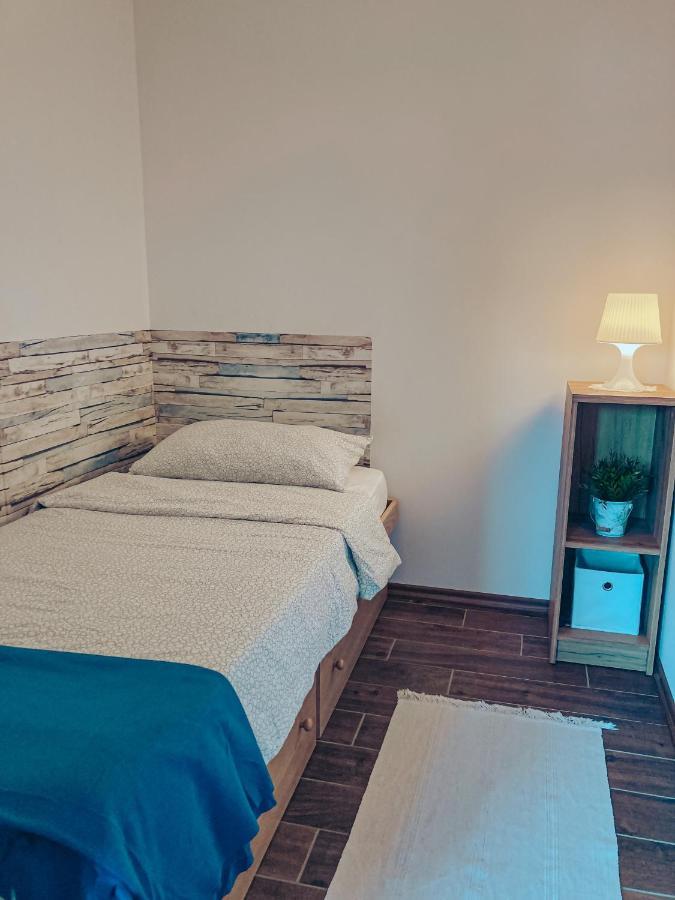Apartments Ivanovic Idrija Esterno foto